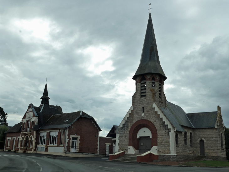 La mairie et l'église - Feuillères