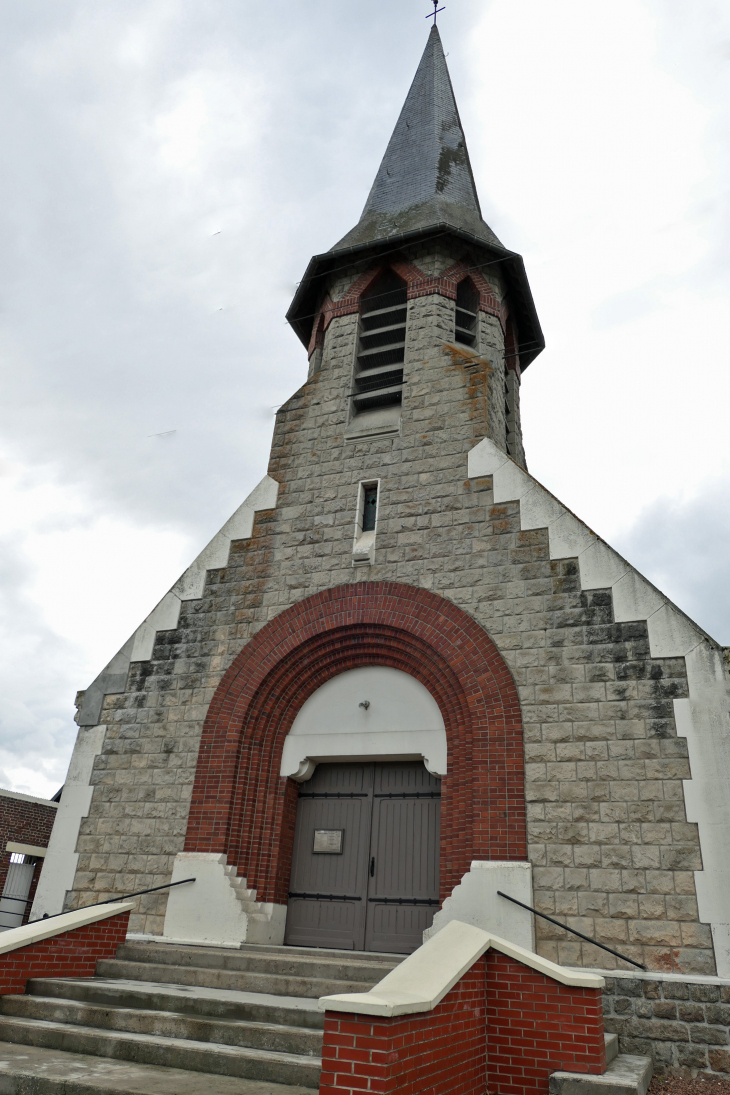 L'église - Feuillères