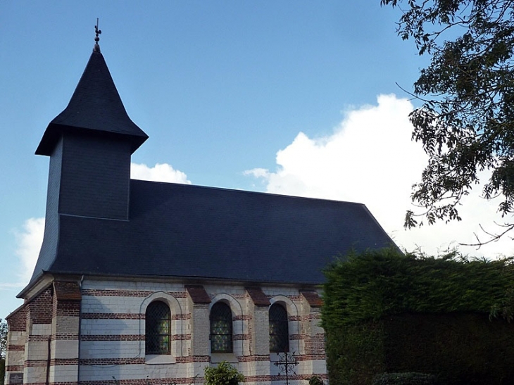 L'église du village - Saint-Quentin-en-Tourmont