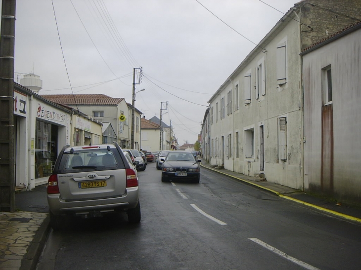 Rue de l'Aunis a partir de la rue de la poste - Aigrefeuille-d'Aunis