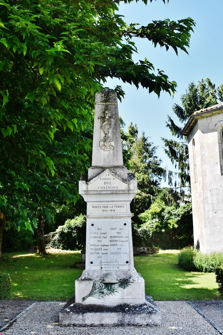 Monument-aux-Morts - Brie-sous-Mortagne