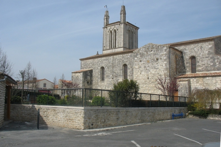 St Seurin d'Uzet - Chenac-Saint-Seurin-d'Uzet