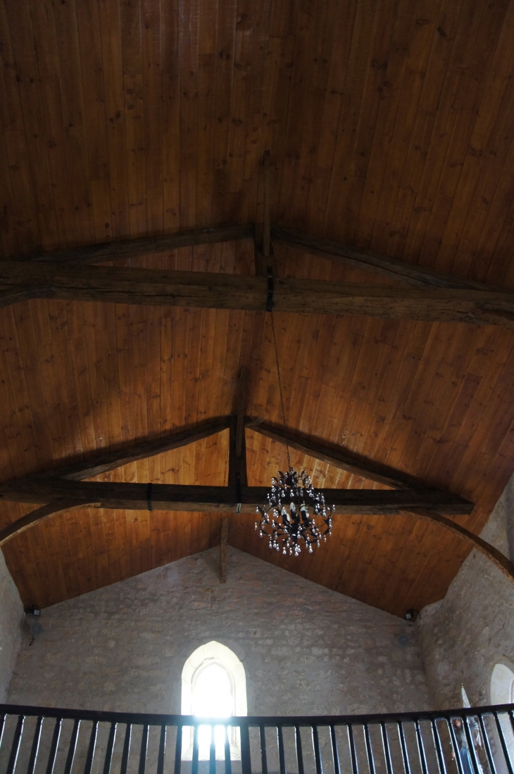 Le plafond en bois de la nef - Eglise Saint Martin. - Clam