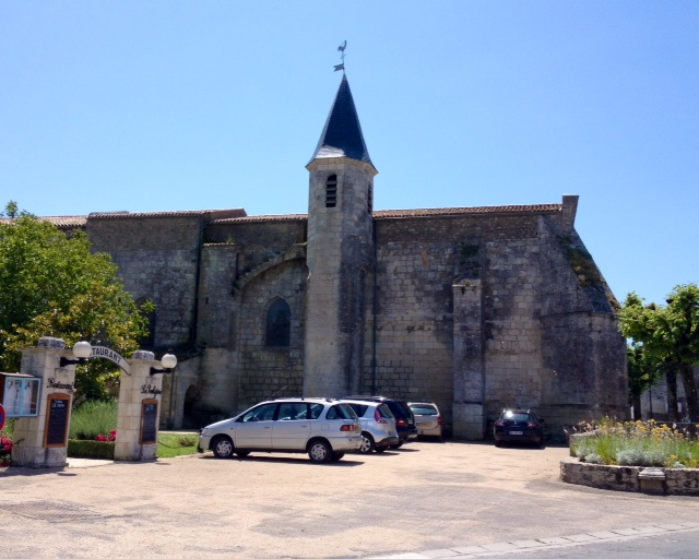 L'église Saint Vincent. - Épargnes