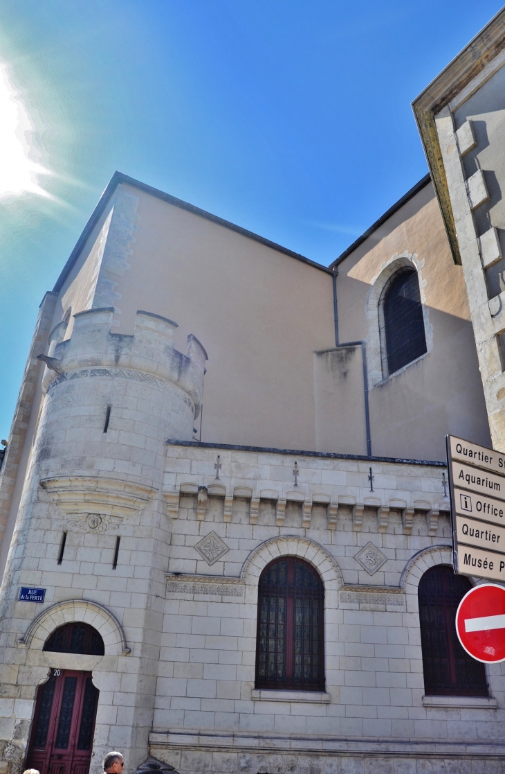  .église Saint-Sauveur - La Rochelle