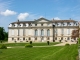 Photo suivante de Marennes Le château de la Gataudière édifié au XVIIIe siècle est une vaste demeure mêlant les styles Louis XIV, Régence et Louis XV.