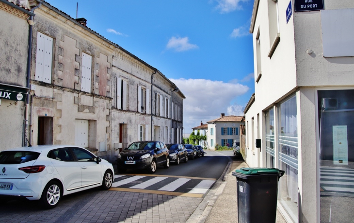 La Commune - Mortagne-sur-Gironde