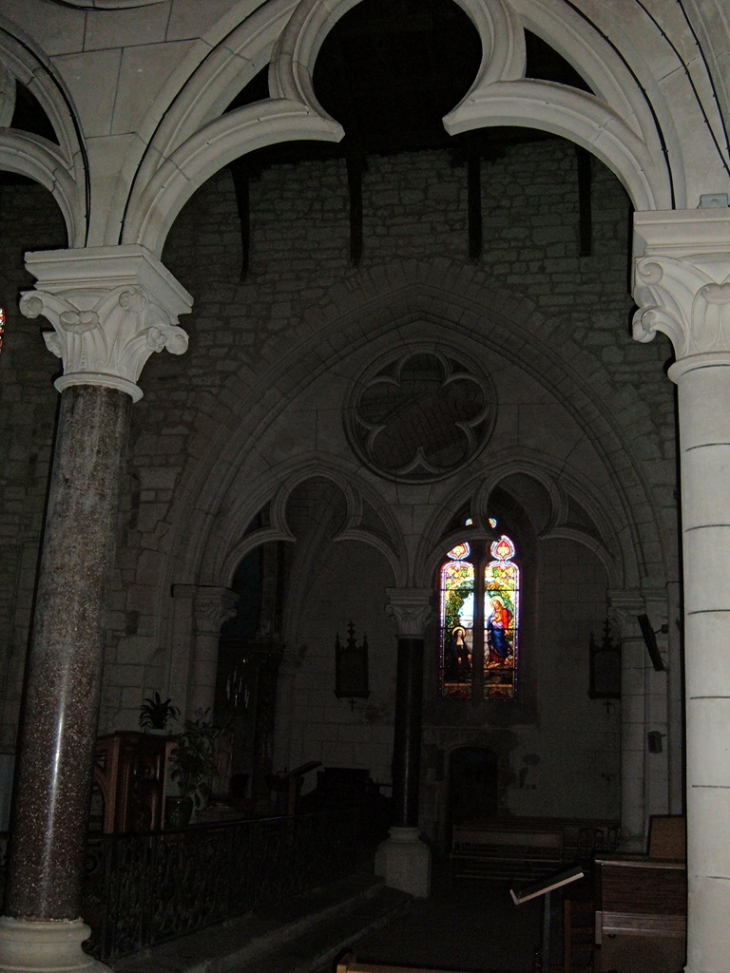 Intérieur de l'église Saint Pierre d'Oléron - Saint-Pierre-d'Oléron