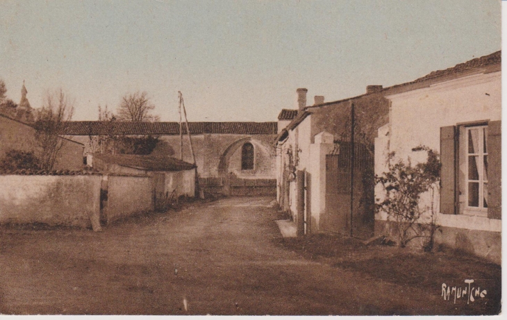 Rue du centre 1945 - Saint-Rogatien