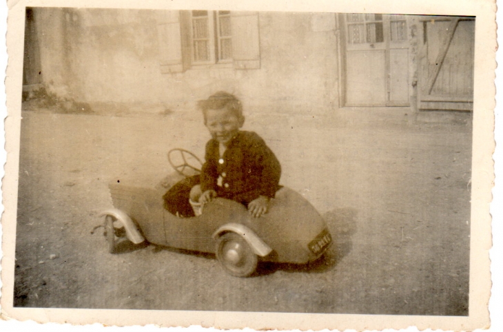 Torpedo rue du centre 1948 - Saint-Rogatien