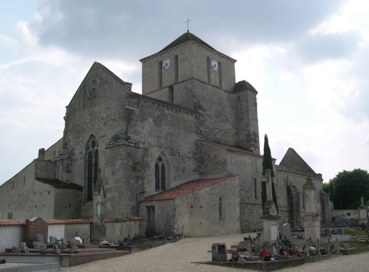 L'Eglise - Saint-Saturnin-du-Bois