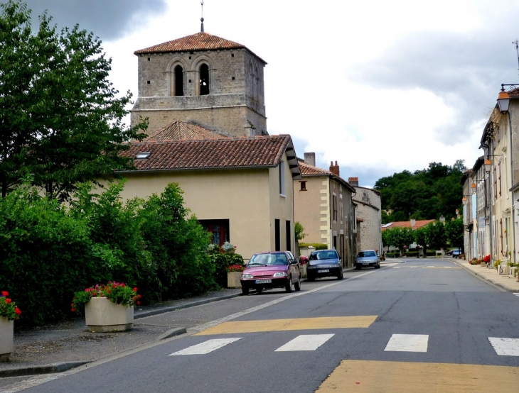 Village d'Alloue