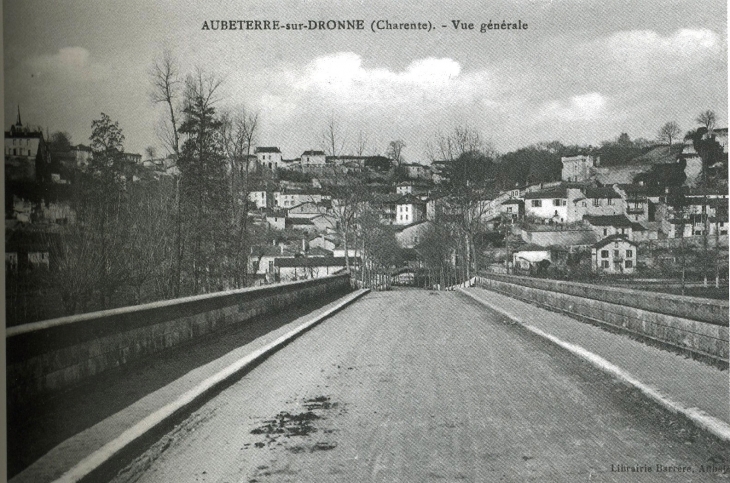 Vue générale, vers 1910 ( carte postale ancienne) - Aubeterre-sur-Dronne