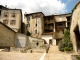 Photo précédente de Aubeterre-sur-Dronne Maisons dotées de balcons 