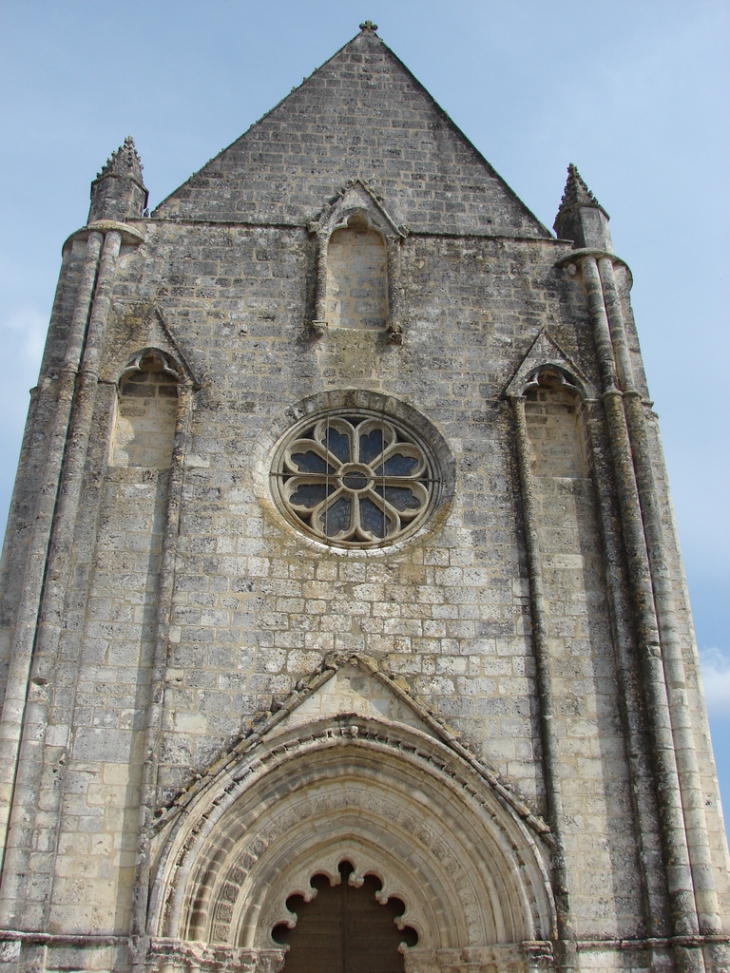 église Saint Arthémy - Blanzac-Porcheresse