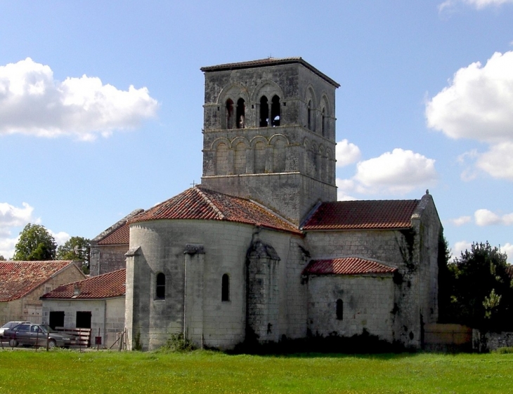 L'église de Chazelles (12ème siècle)