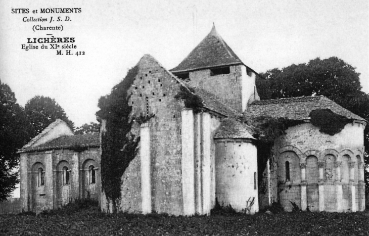 L'église du XIe siècle, vers 1910 (carte postale ancienne). - Lichères