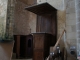 Eglise abbatiale : chaire et confessional.