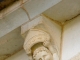 Photo suivante de Saint-Amant-de-Boixe Modillons de l'église abbatiale.