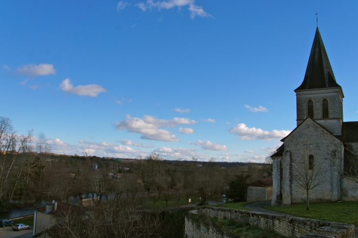 Panorama - Vallée de la Charente. - Verteuil-sur-Charente