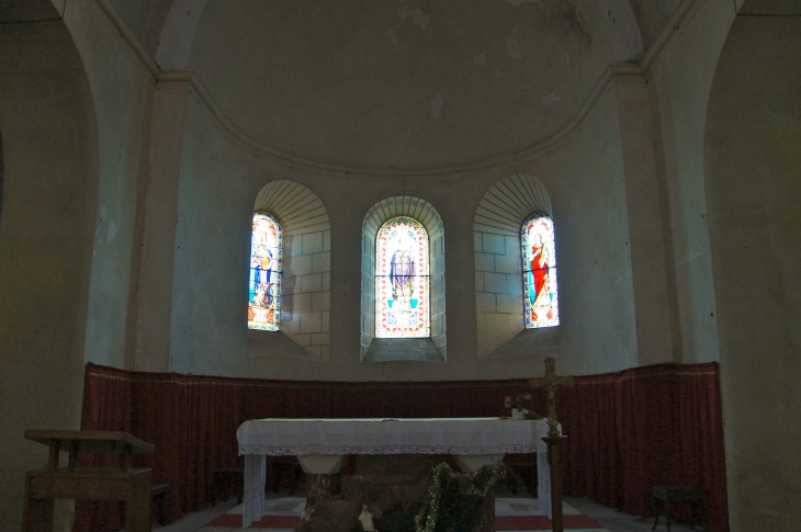 Le choeur de l'église Saint Médard. - Verteuil-sur-Charente