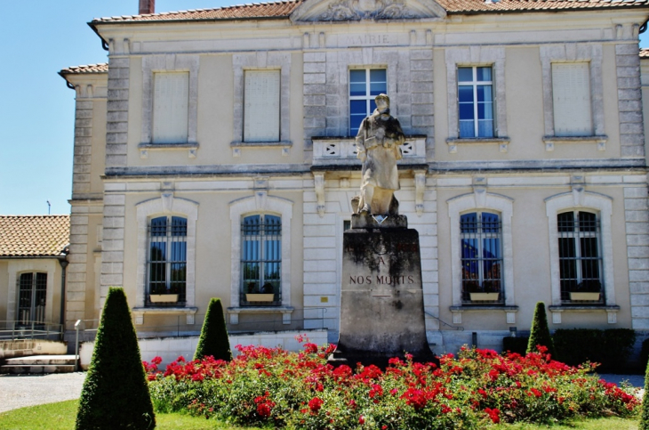 Monument-aux-Morts - Villebois-Lavalette