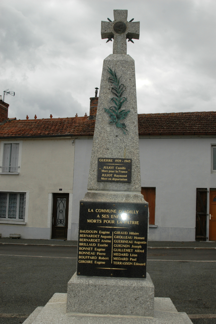 Monuments aux Morts pour la France  - Adilly