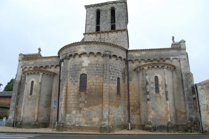 Eglise St Maurice 12 éme siécle - Béceleuf