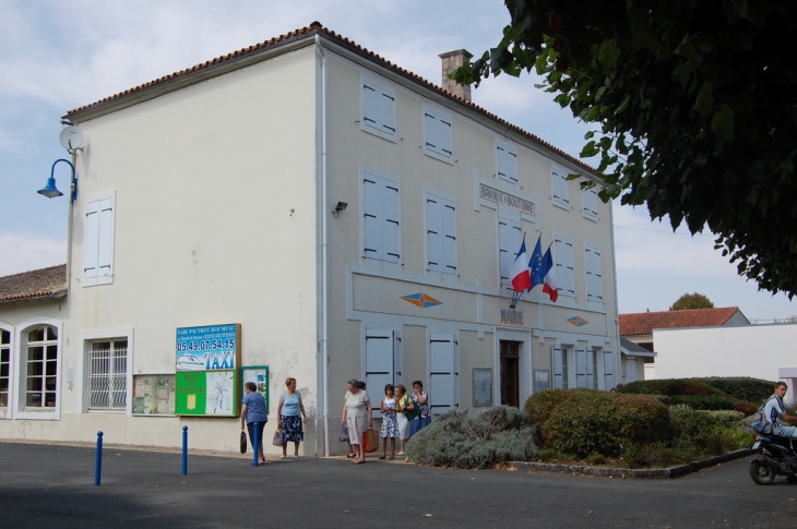 La Mairie - Brioux-sur-Boutonne