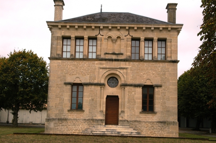 Ancienne Mairie de St Denis - Champdeniers-Saint-Denis