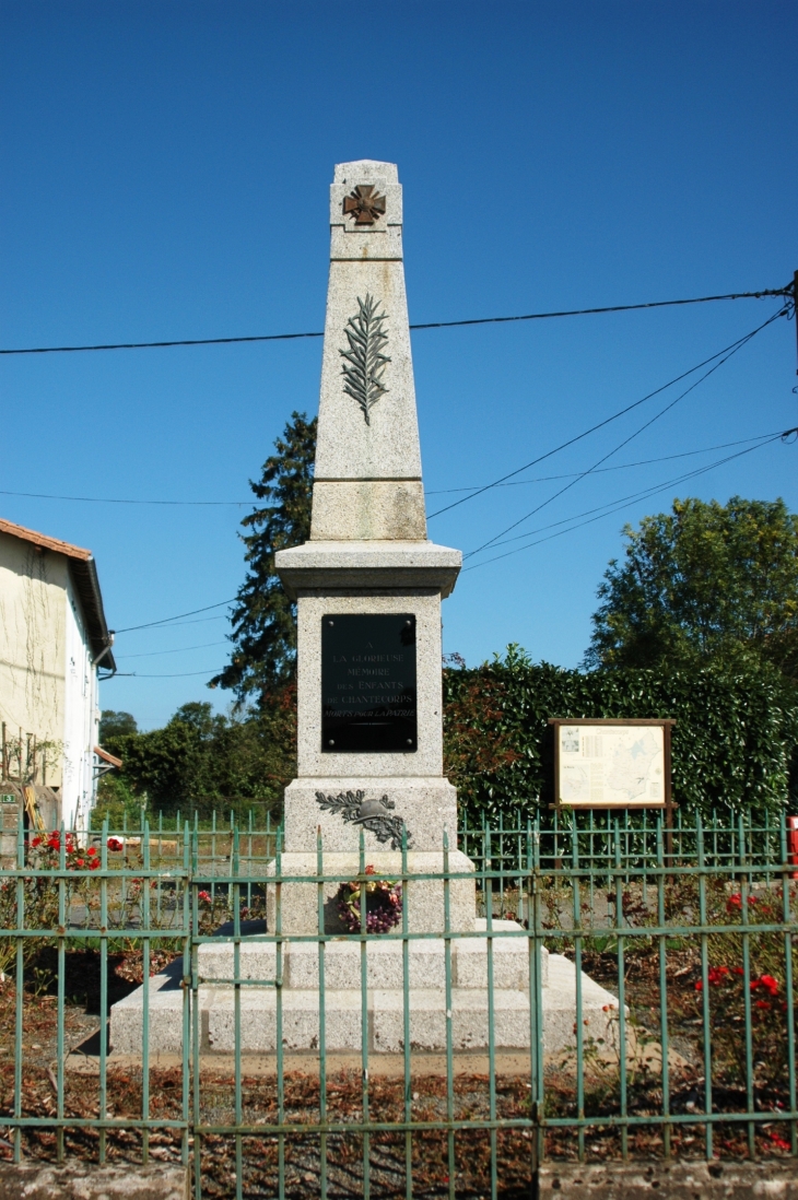 Monument aux Morts pour la France  - Chantecorps