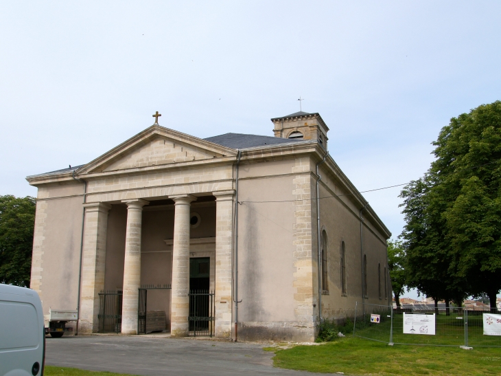 L'église Notre Dame du XIXe siècle. - Chef-Boutonne