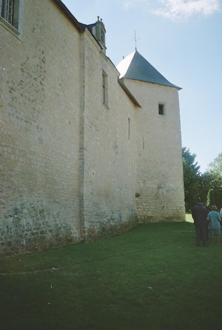 Chateau de Brieuil  - Chenay