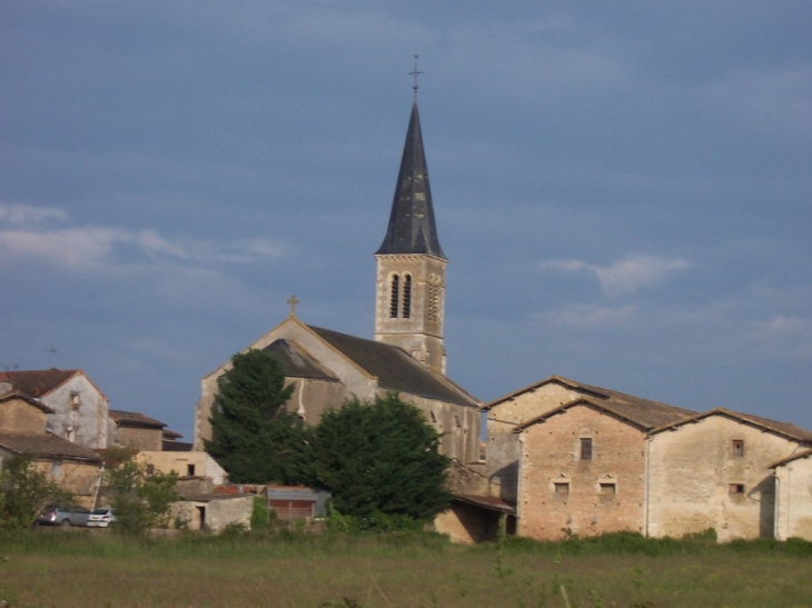 L'église du village - Cherveux