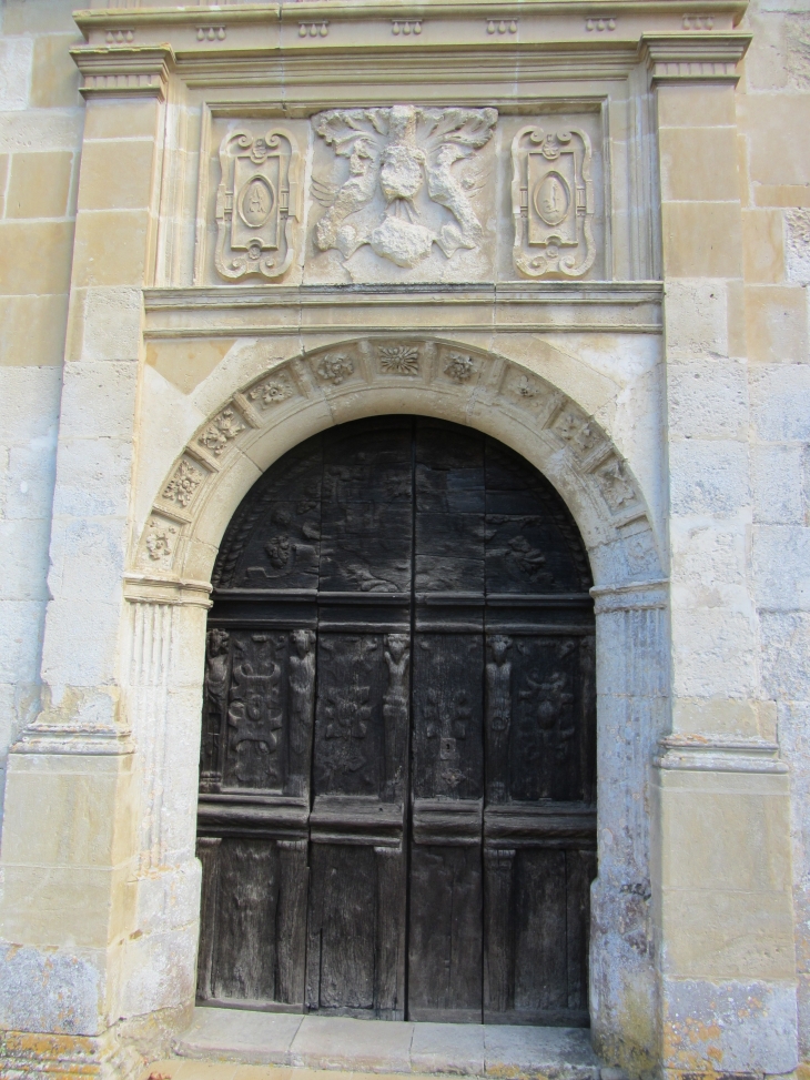 Par la petite porte du château - Coulonges-sur-l'Autize