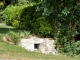 Photo suivante de Crézières drainage de la doue avec déversoir en pierre érigé par la municipalité en 2010.