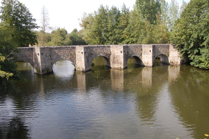 Pont romain  - Gourgé
