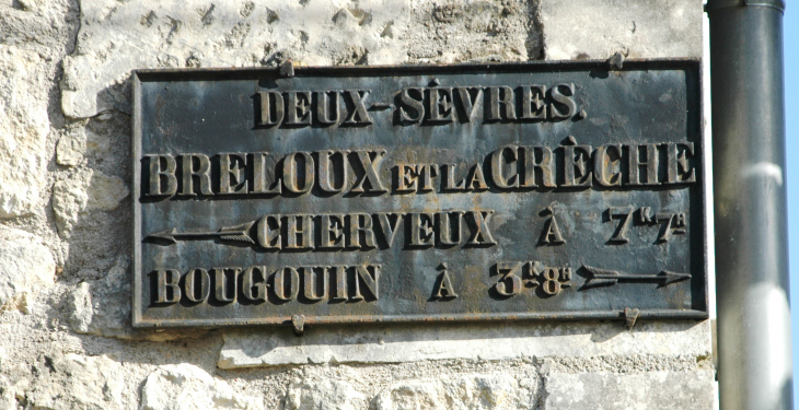 Plaque de cocher rue du Payré (fonderie Bouilliant - La Crèche