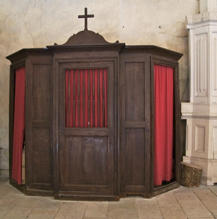 L-un-des-confessionnaux-est-d-environ-1865. Eglise de Saint Héray. - La Mothe-Saint-Héray