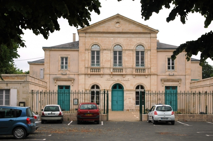 La Mairie - Mauzé-sur-le-Mignon