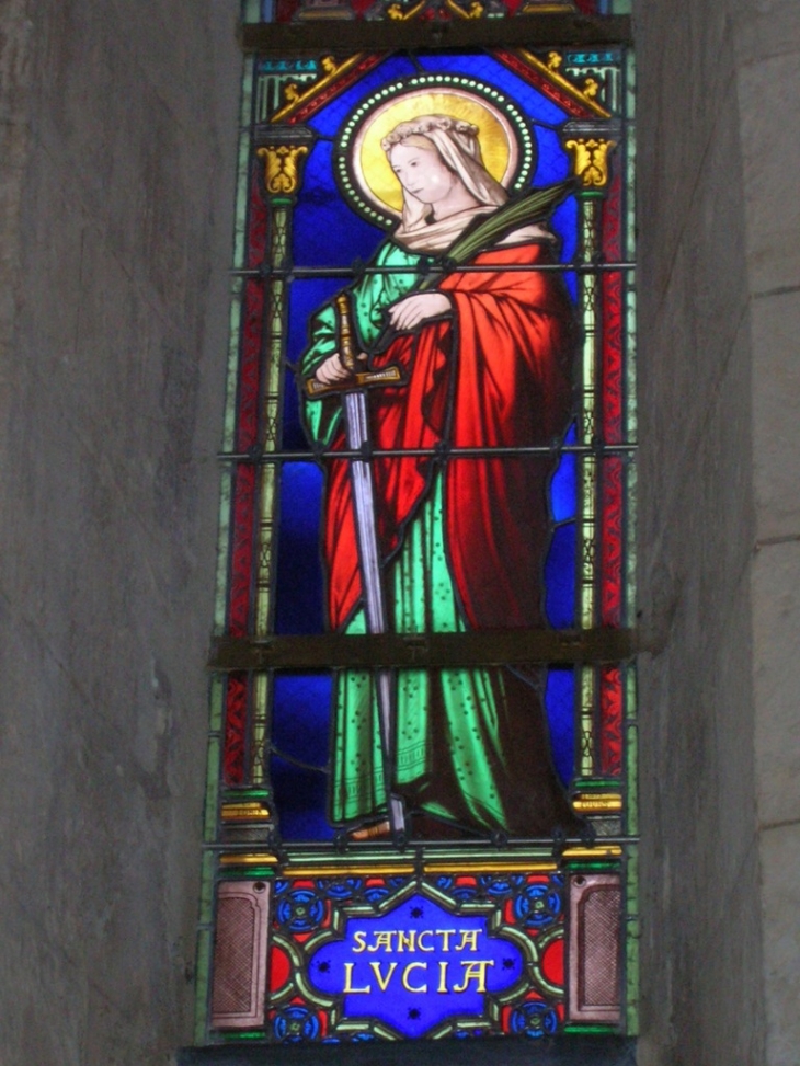 Sainte Lucie Vitrail de l'Eglise de St Hilaire Melle