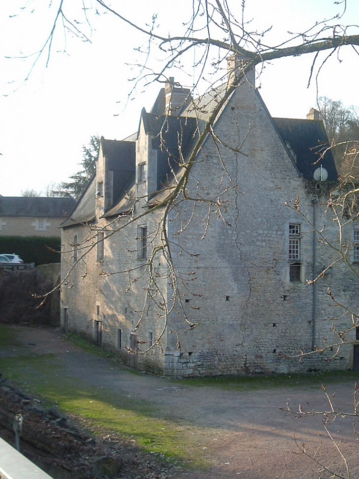 Le Chateau - Missé