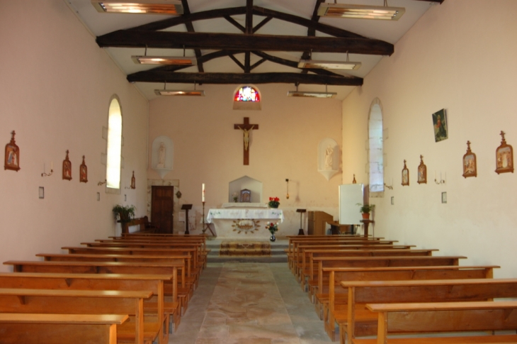Eglise St Jean Baptiste intérieur - Mougon