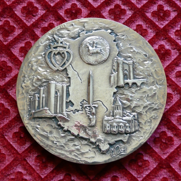 Médaille en bronze du Conseil Général des Deux Sèvres  frappée en 1970, - Niort