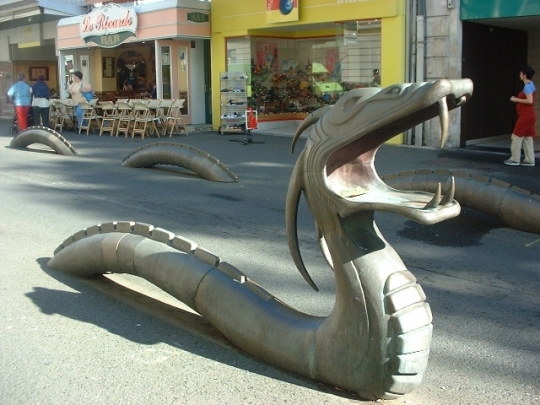 Les dragons rue Ricard - Niort