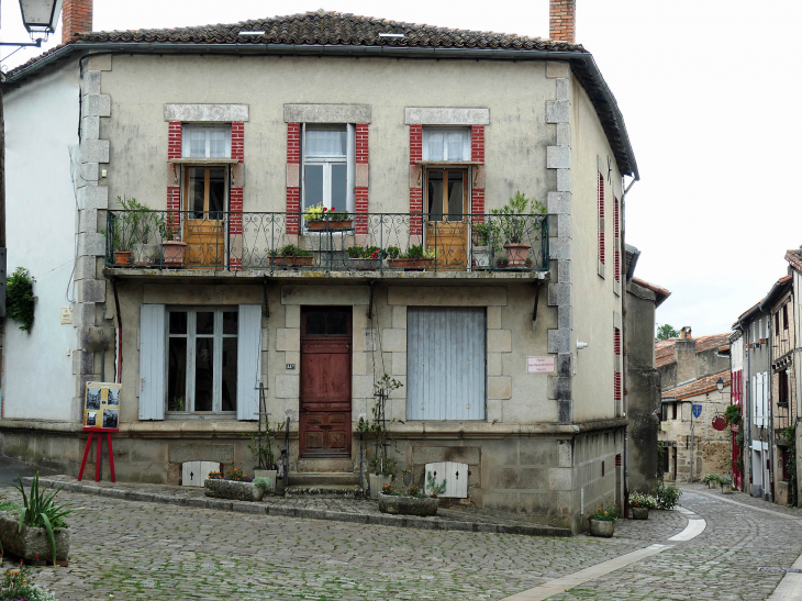 La rue de la Vau Saint Jacques - Parthenay