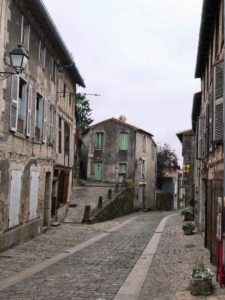La rue de la Vau Saint Jacques - Parthenay