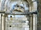 Détail de la facade de l'église de Parthenay le vieux, panneau de Droite