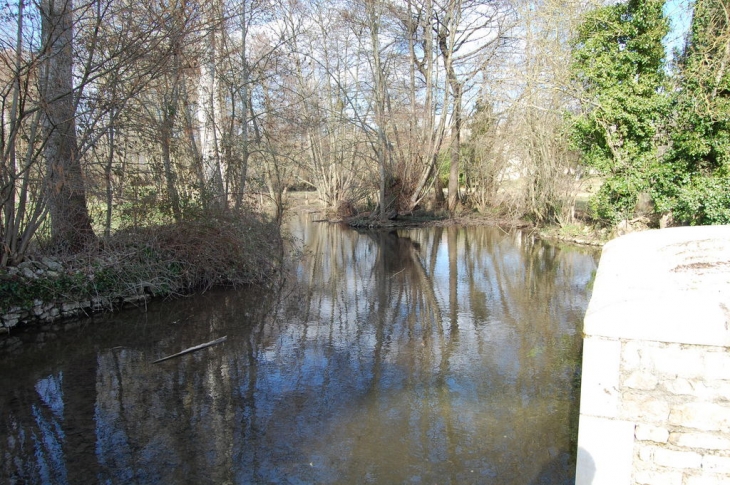 La Belle joli cours d'eau - Périgné