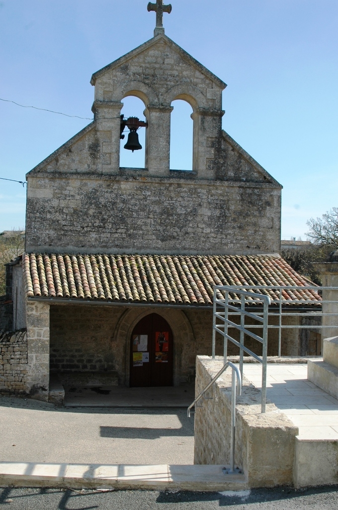 Facade église - Pouffonds